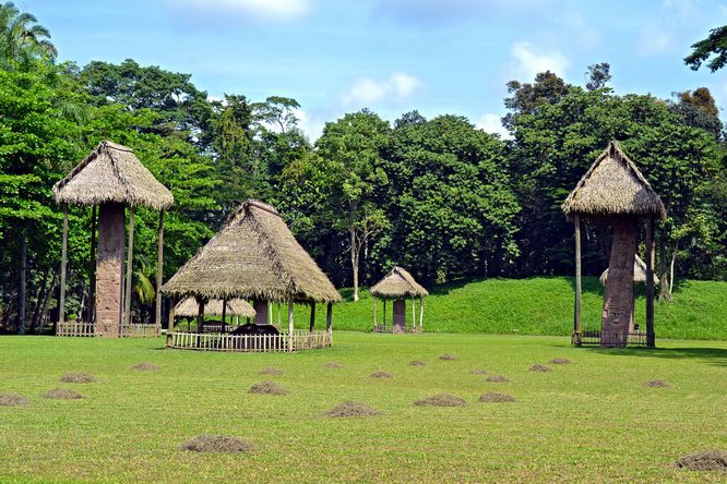 Why visit the archaeological park of Quiriguá